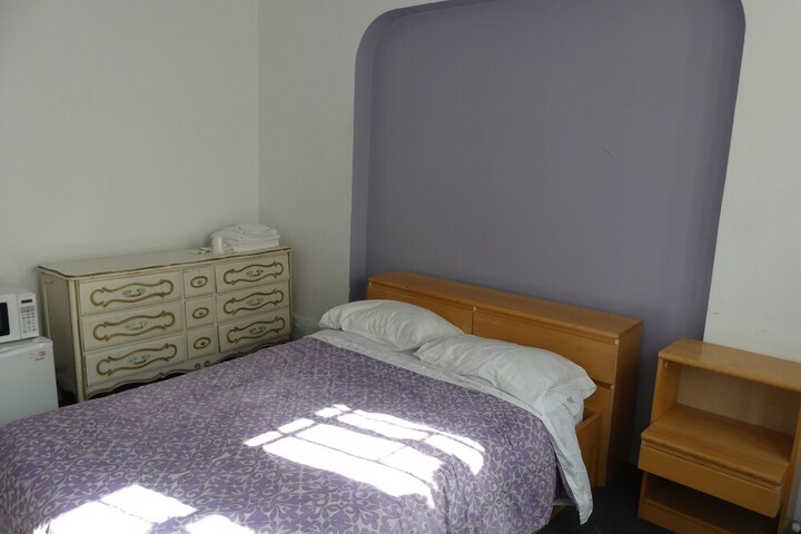 Room 32 of 57