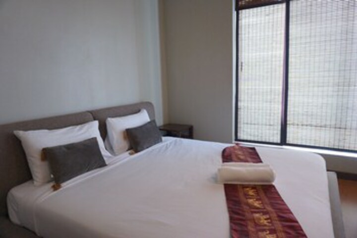 Room 25 of 42