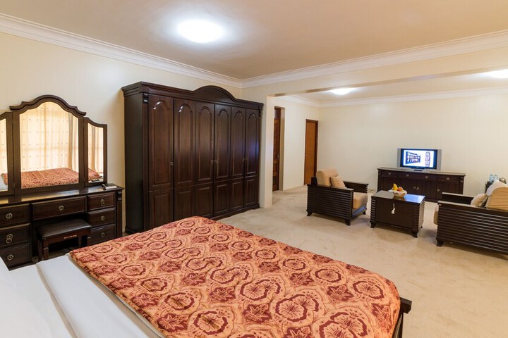 Room 25 of 54