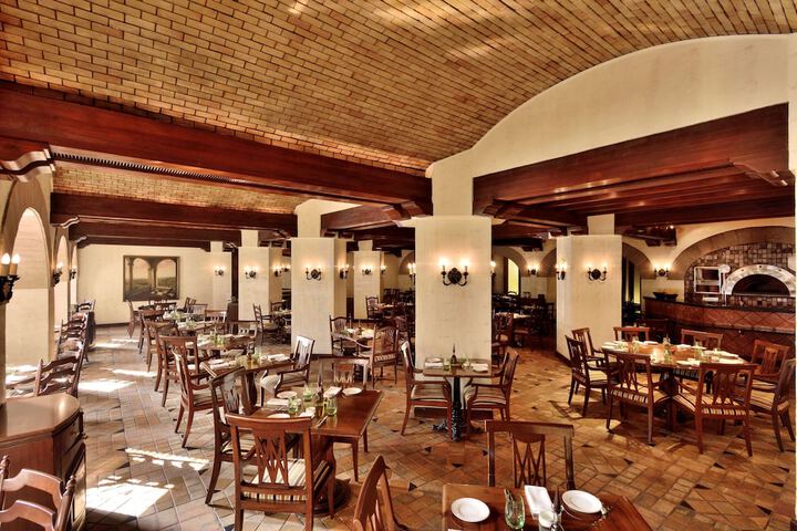 Dining 66 of 119