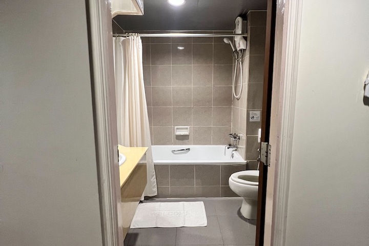 Room 19 of 31