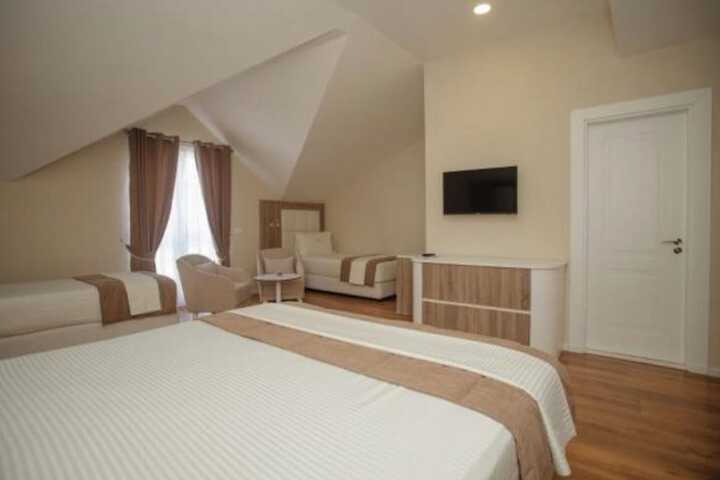 Room 19 of 70