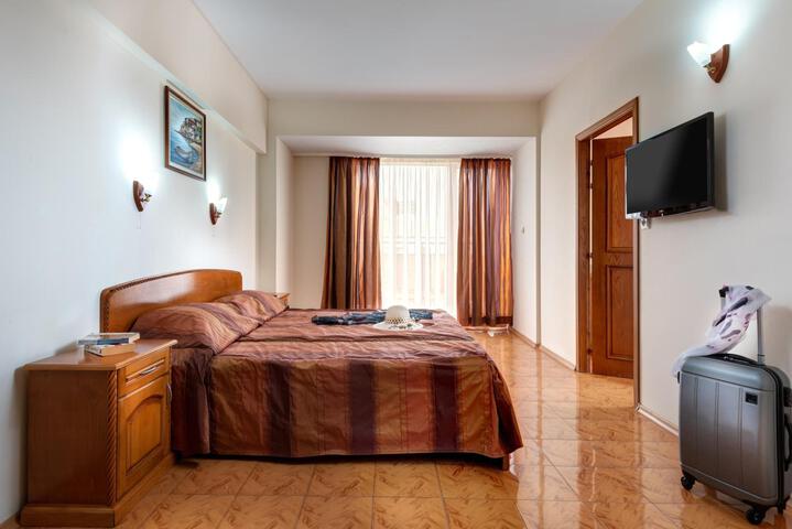 Room 35 of 92