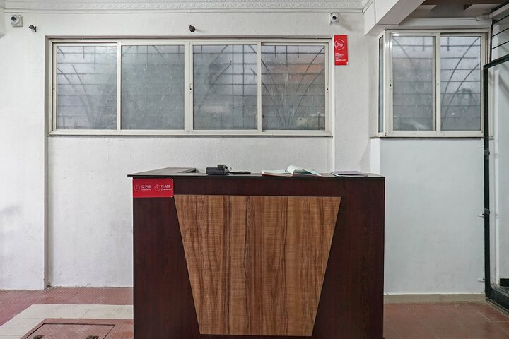 OYO 27821 HOTEL ROYAL INN PUNE