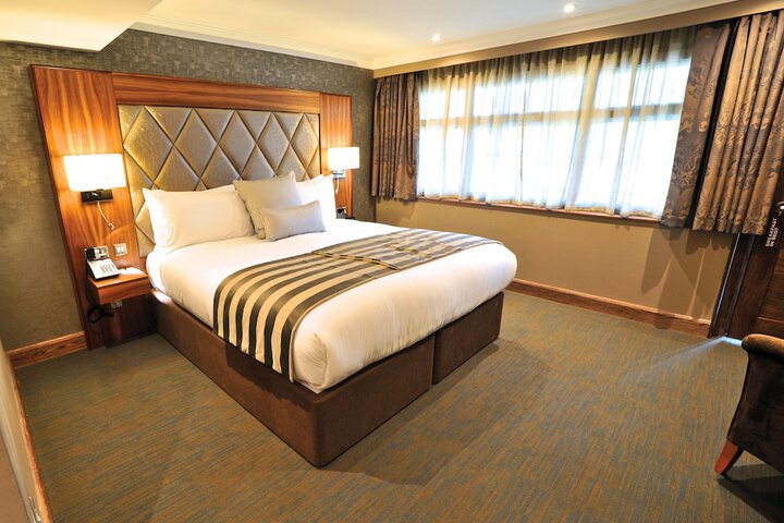 Room 33 of 73