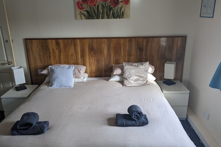 Room 16 of 40