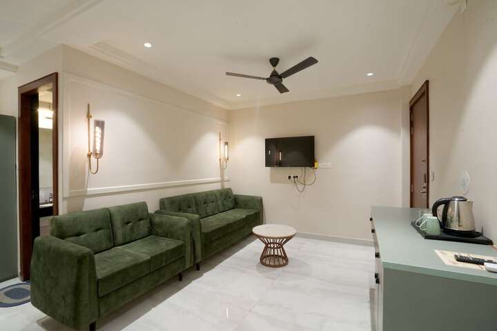 Room 46 of 64