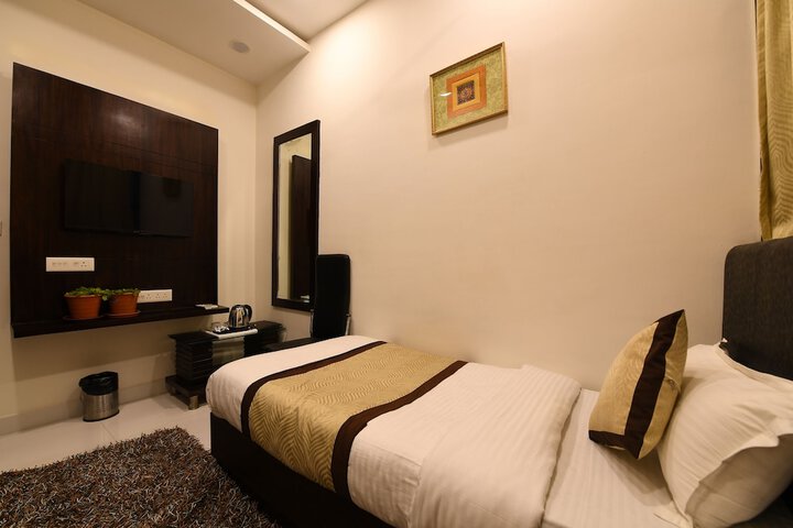 Room 7 of 45