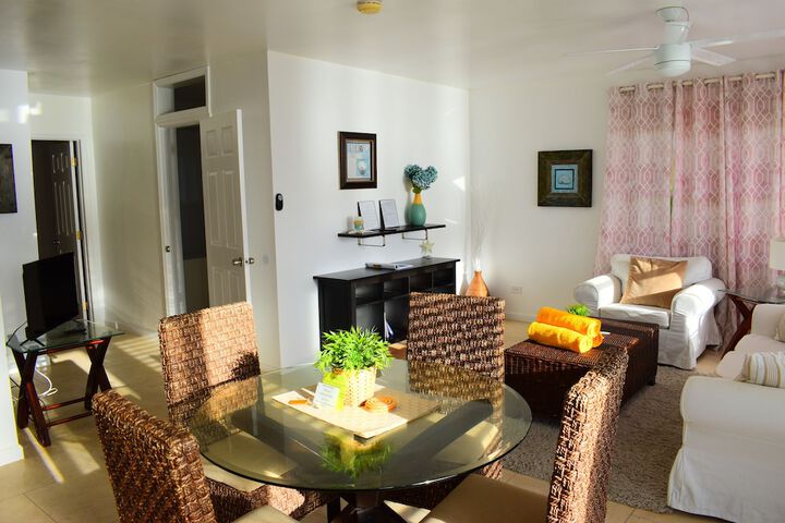 Room 4 of 74