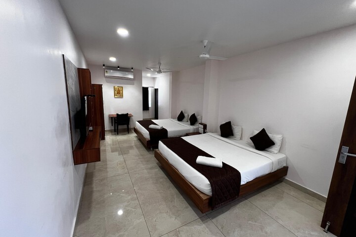 Room 6 of 21