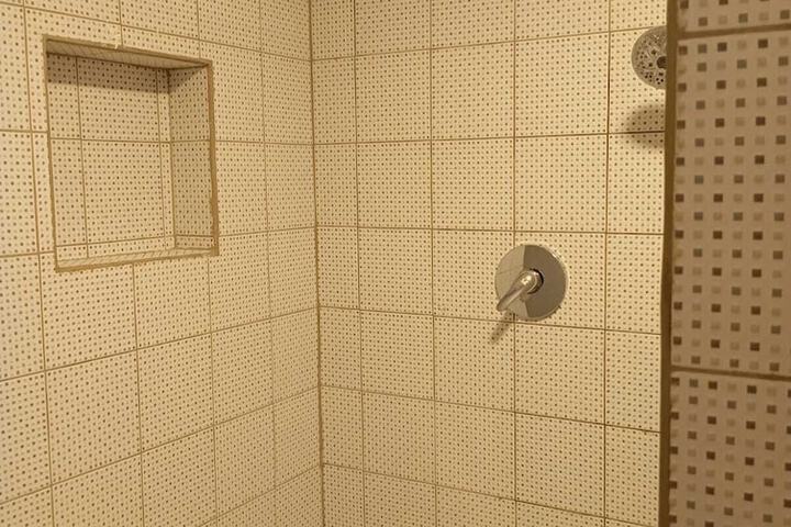 Room 68 of 157