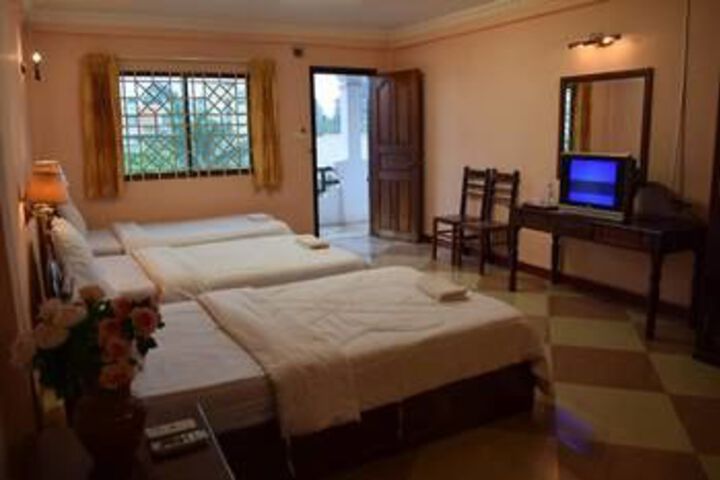 Room 5 of 22