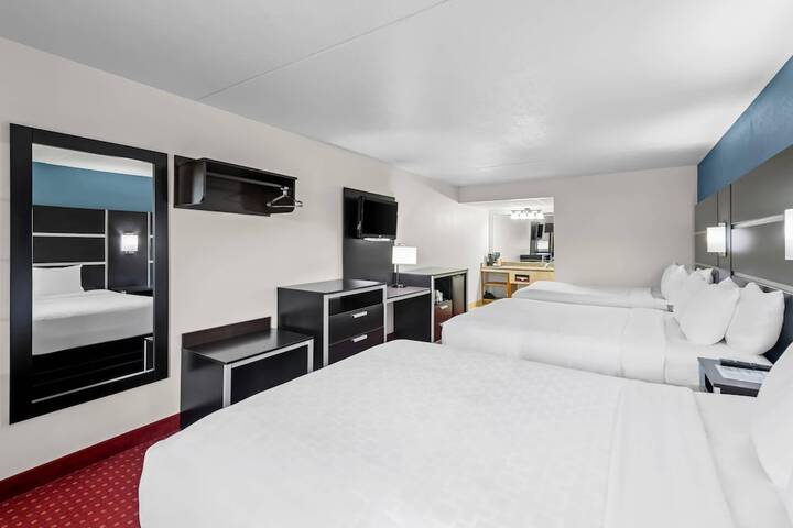 Room 18 of 84
