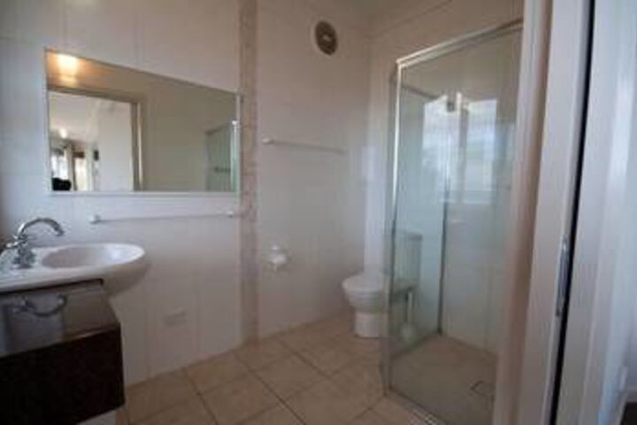 Room 2 of 22