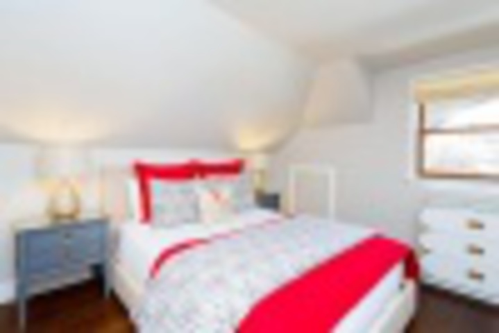 Room 364 of 671