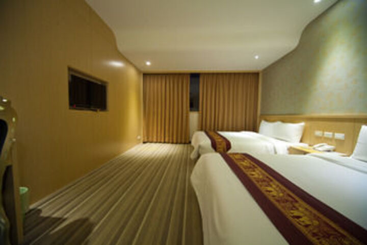 Room 17 of 47
