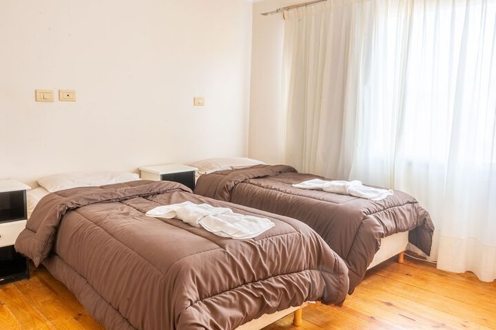 Room 4 of 40