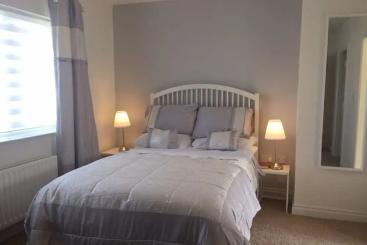 Room 3 of 10