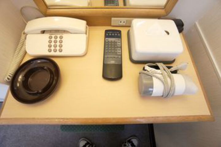 Room 18 of 24