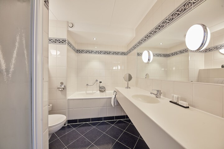 Clean Restrooms