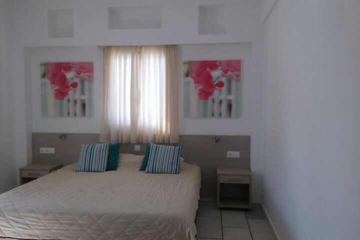 Room 10 of 52