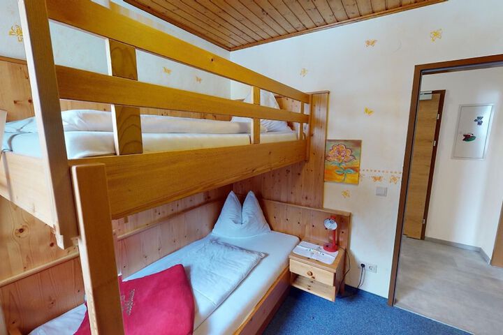 Room 9 of 59