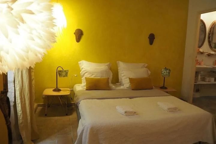 Room 2 of 13