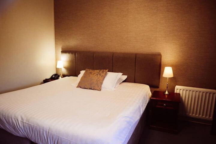 Room 12 of 63