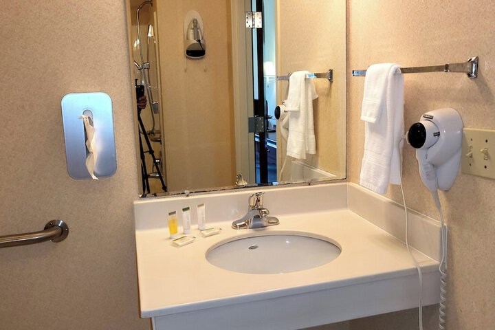 Room 20 of 32