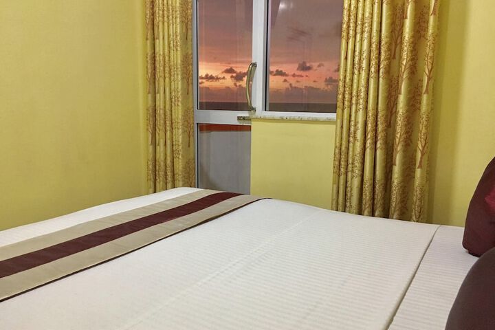 Room 17 of 44