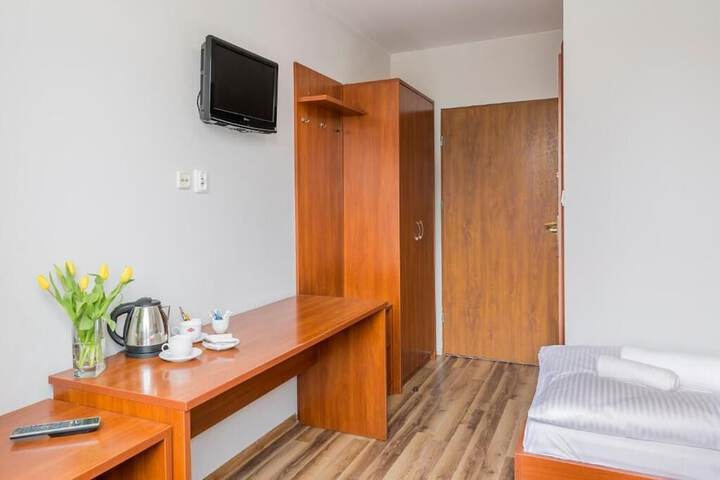 Room 11 of 35