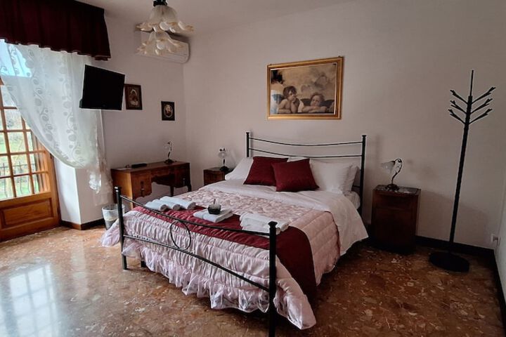 Room 19 of 46