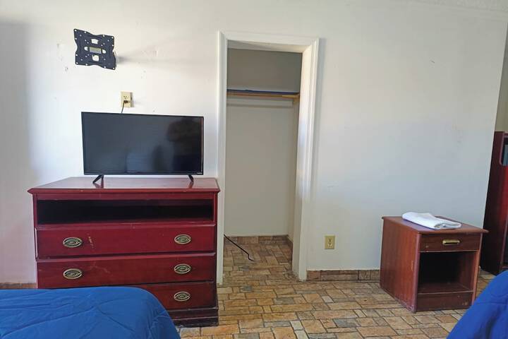 Room 13 of 29