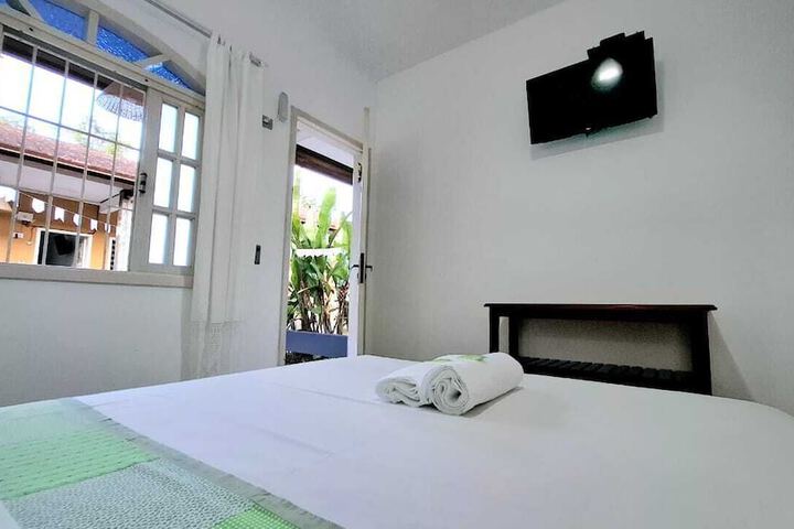 Room 15 of 49