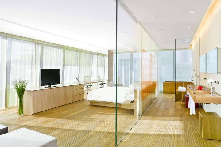 Room 36 of 38