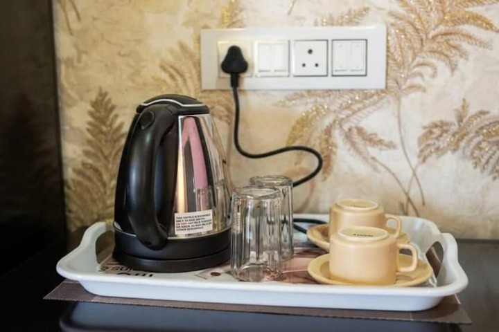 Breakfast/Coffee Service 19 of 25