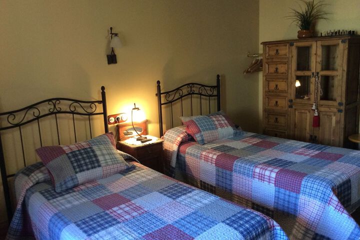 Room 7 of 49