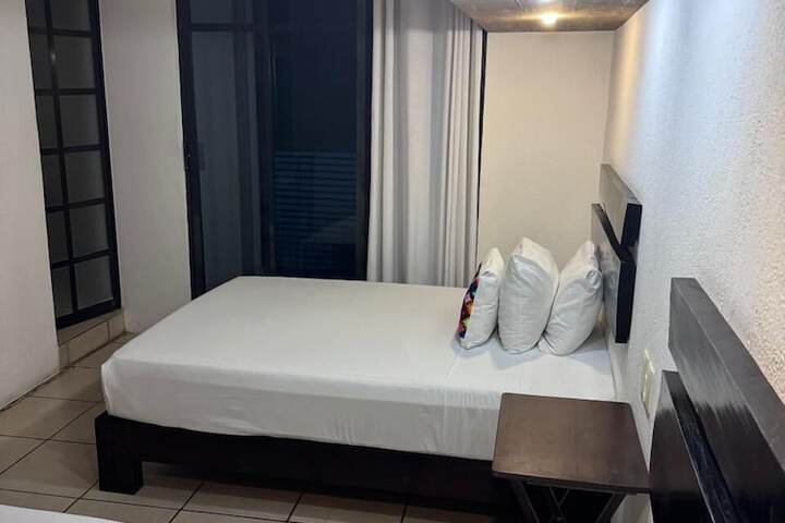 Room 18 of 34