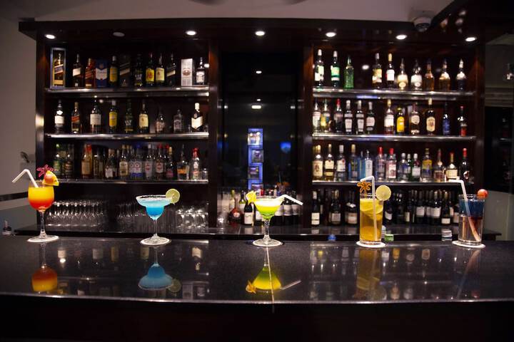 Lounge 187 of 210