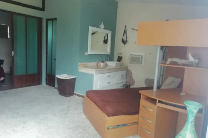 Room 4 of 19