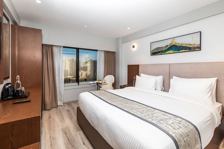 Room 8 of 39