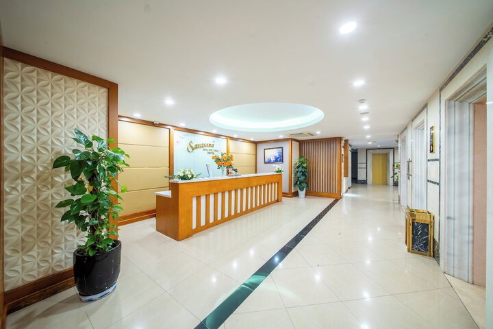 Hotel Interior 26 of 41
