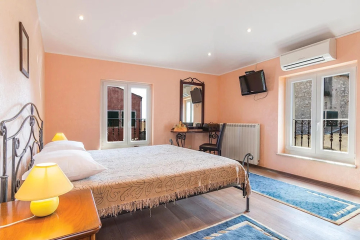 Nice Home in Rovinj With Wifi and 2 Bedrooms