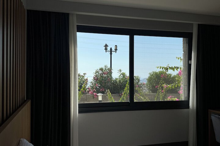 Room 36 of 74