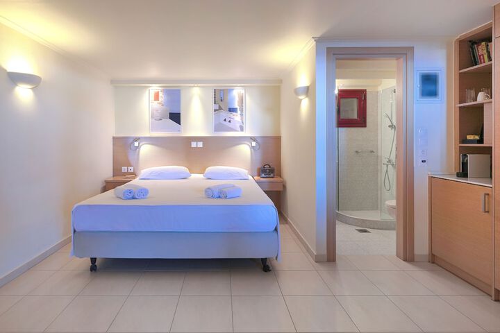 Room 48 of 131