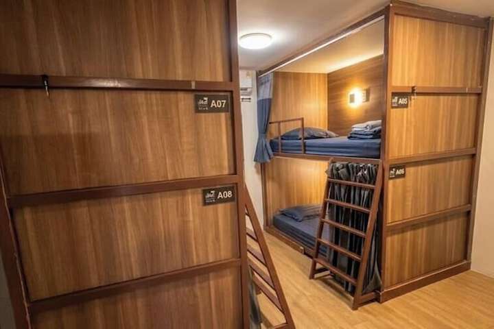 Room 61 of 132
