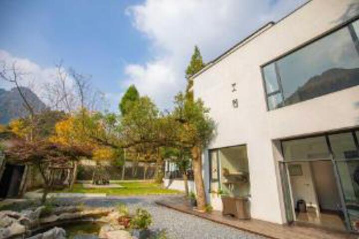 MO GE HOMESTAY HOTEL