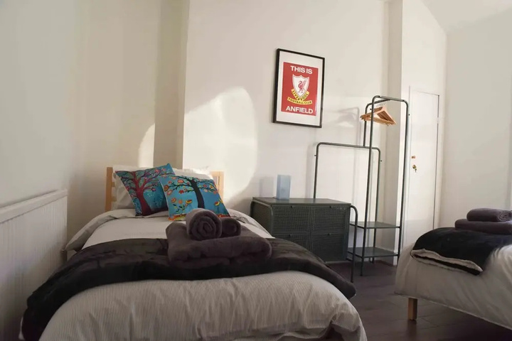Room 6 of 23