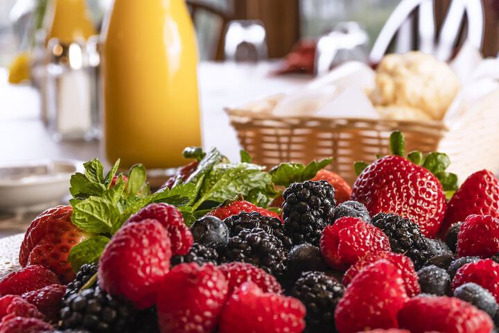 Breakfast/Coffee Service 106 of 152