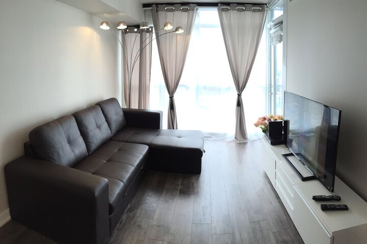 A & a Suites in the heart of Downtown Toronto